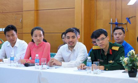 Anh Lê Quốc Phong: 'Mong muốn thanh niên Việt Nam bản lĩnh - sáng tạo' ảnh 12