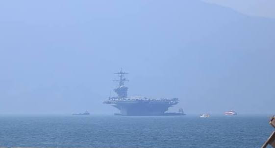 Tuần dương hạm USS Lake Champlain vào cảng Đà Nẵng ảnh 7