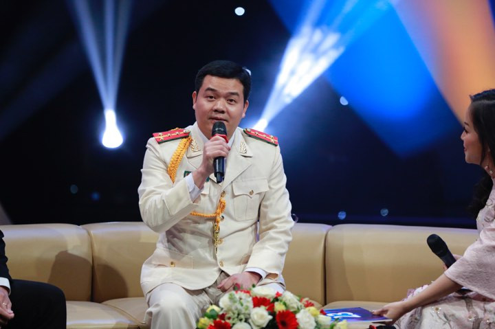 Thủ tướng trao giải thưởng Gương mặt trẻ Việt Nam tiêu biểu năm 2017 ảnh 27