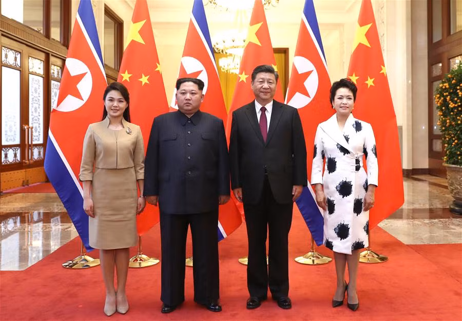 Vợ Kim Jong-un ‘đốn tim’ dân mạng Trung Quốc nhờ gu ăn mặc tinh tế ảnh 5