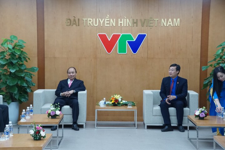 Thủ tướng trao giải thưởng Gương mặt trẻ Việt Nam tiêu biểu năm 2017 ảnh 37