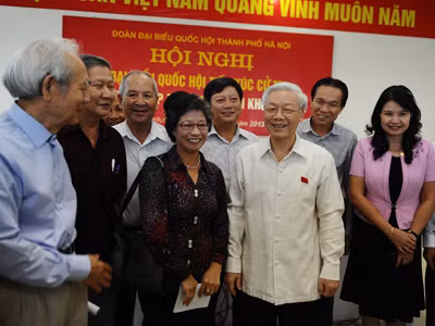 Tổng Bí thư tiếp xúc cử tri quận Ba Đình (Hà Nội) ngày 27/9. Ảnh: như ý