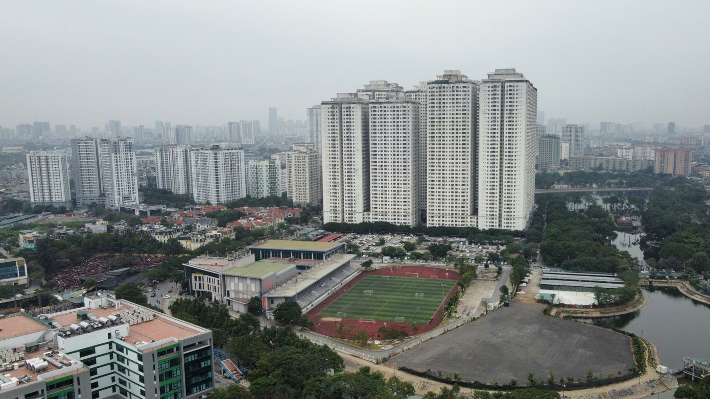 Cả vạn căn hộ dự án tổ hợp chung cư HH Linh Đàm (phường Hoàng Liệt, quận Hoàng Mai, Hà Nội) vẫn chưa được cấp sổ hồng. Cả vạn căn hộ dự án tổ hợp chung cư HH Linh Đàm (phường Hoàng Liệt, quận Hoàng Mai, Hà Nội) vẫn chưa được cấp sổ hồng.