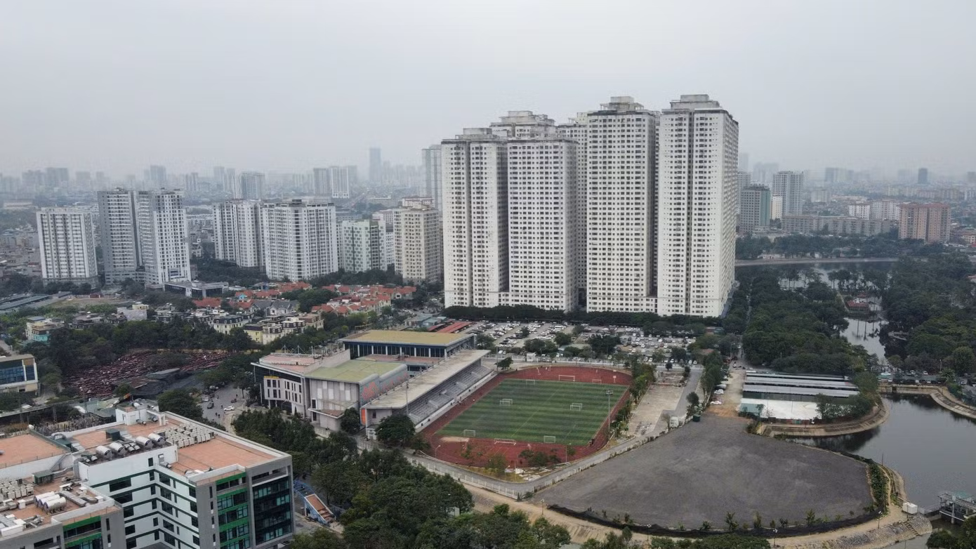Cả vạn căn hộ dự án tổ hợp chung cư HH Linh Đàm (phường Hoàng Liệt, quận Hoàng Mai, Hà Nội) vẫn chưa được cấp sổ hồng.