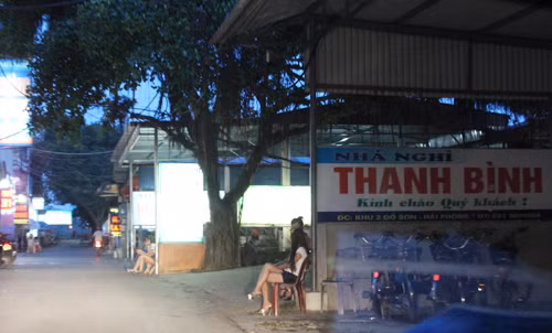 Có cô đi khách 50 lần một ngày