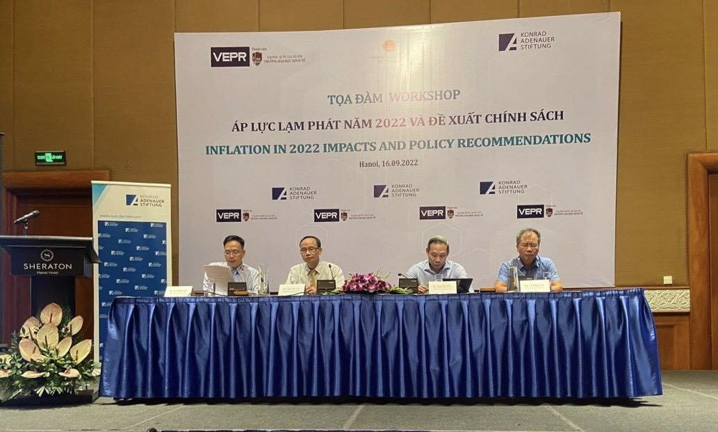 Các chuyên gia tham dự tọa đàm (Ảnh: Việt Linh). Các chuyên gia tham dự tọa đàm (Ảnh: Việt Linh).