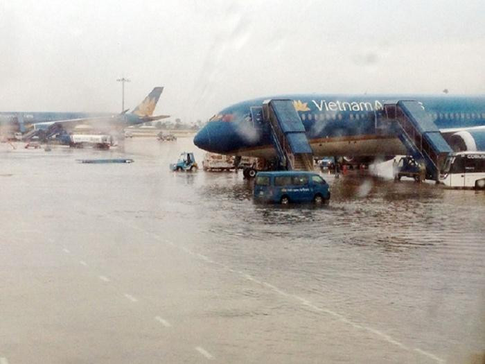 Thêm nhiều chuyến bay phải hoãn, hủy do bão số 4 (Ảnh minh họa: Báo GT).