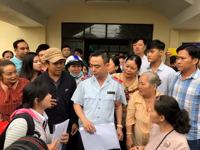 Chủ tịch TPHCM lần thứ ba gặp người dân Thủ Thiêm ảnh 16