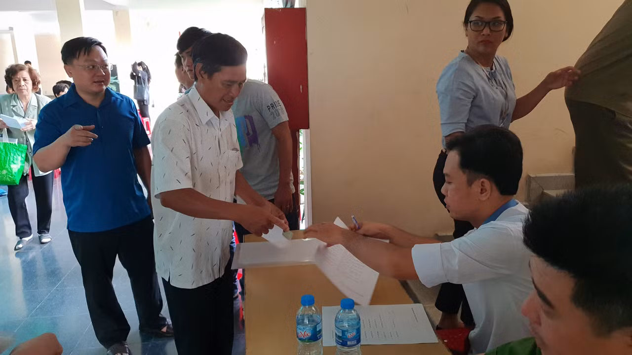 Chủ tịch TPHCM lần thứ ba gặp người dân Thủ Thiêm ảnh 6