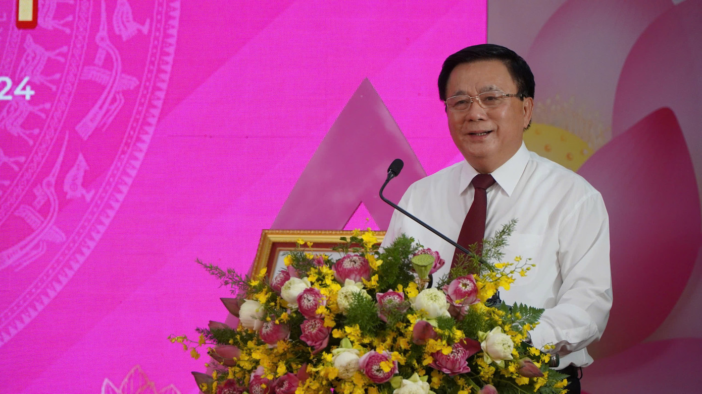 GS. TS Nguyễn Xuân Thắng - Giám đốc Học viện Chính trị quốc gia Hồ Chí Minh, Chủ tịch Hội đồng lý luận Trung ương, phát biểu tại buổi lễ.