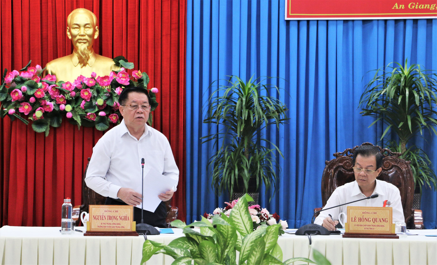 Ông Nguyễn Trọng Nghĩa, Bí thư Trung ương Đảng, Trưởng Ban Tuyên giáo Trung ương phát biểu tại buổi làm việc. Ảnh: CTV Ông Nguyễn Trọng Nghĩa, Bí thư Trung ương Đảng, Trưởng Ban Tuyên giáo Trung ương phát biểu tại buổi làm việc. Ảnh: CTV