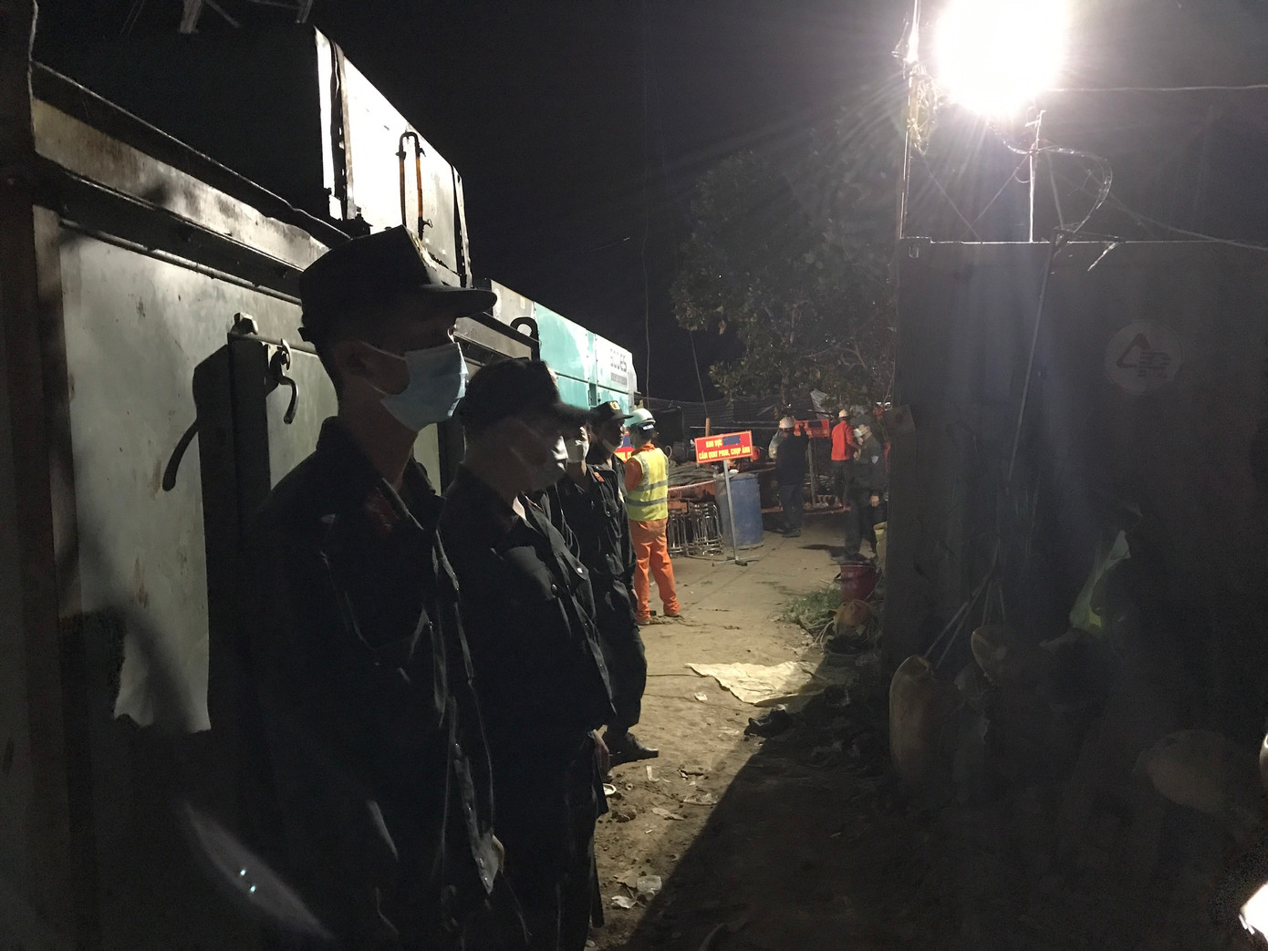 Lực lượng làm nhiệm vụ tại công trình