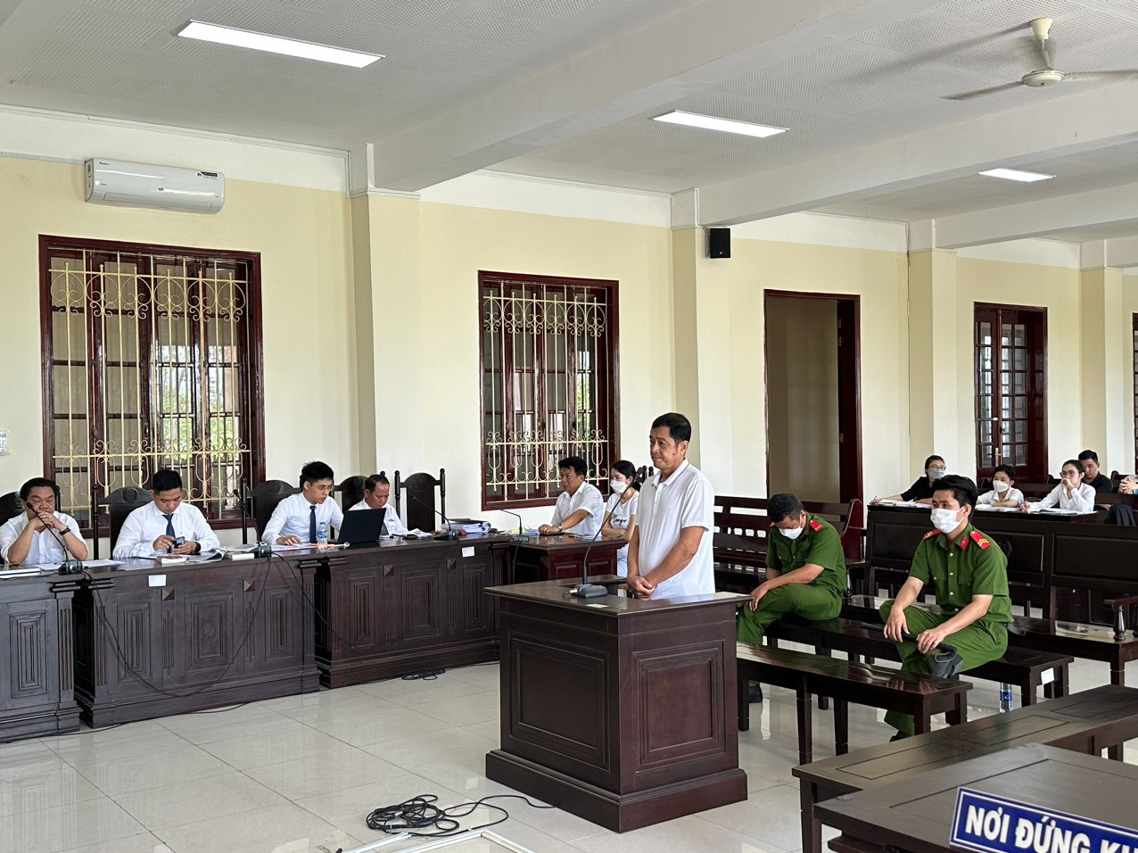 Bị cáo Lê Trung Nguyên Khôi tại phiên tòa Bị cáo Lê Trung Nguyên Khôi tại phiên tòa