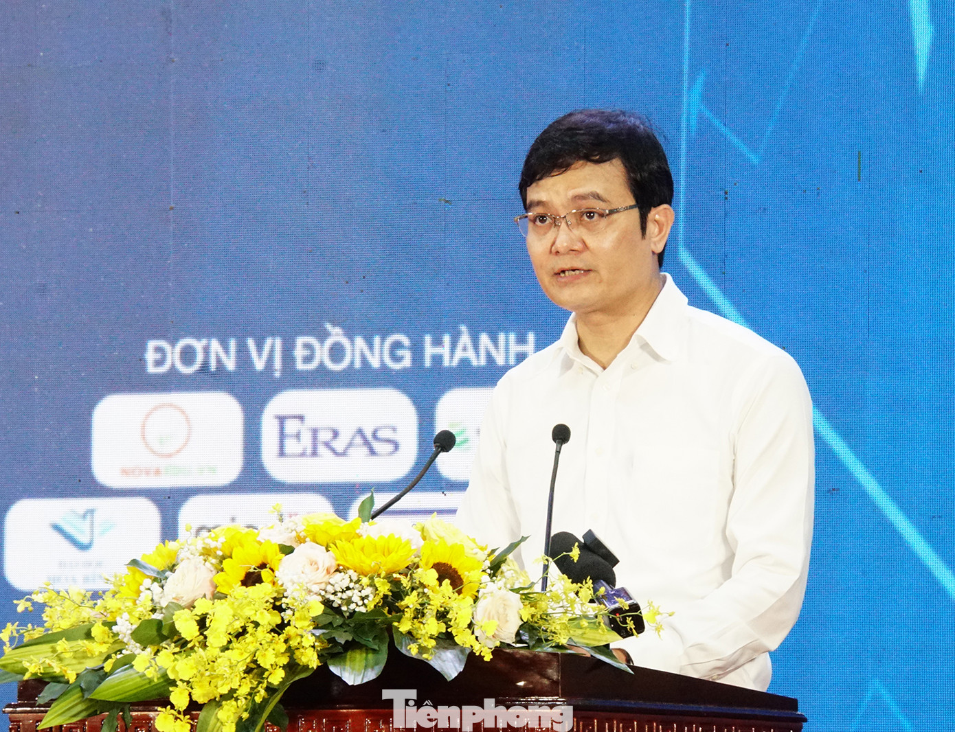 Bí thư thứ nhất T.Ư Đoàn - anh Bùi Quang Huy phát biểu tại ngày hội khởi nghiệp. Ảnh: Hòa Hội Bí thư thứ nhất T.Ư Đoàn - anh Bùi Quang Huy phát biểu tại ngày hội khởi nghiệp. Ảnh: Hòa Hội