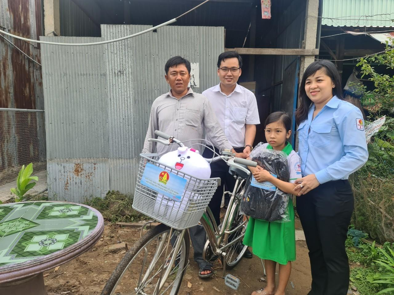 Chủ tịch Hội đồng Đội thành phố Cần Thơ cho rằng, các hoạt động này còn thể hiện sự sự quan tâm của các cấp bộ Đoàn - Đội trong công tác chăm lo cho thiếu nhi; tạo tinh thần, động lực to lớn cho thế hệ tương lai cố gắng phấn đấu trở thành con ngoan, trò giỏi, có ích cho xã hội và góp phần phát triển quê hương, đất nước.