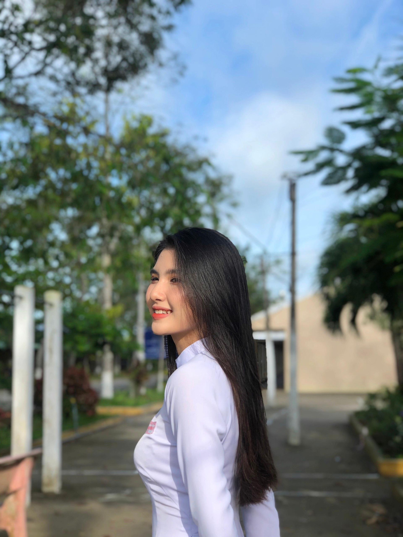 Khi Tường Vi tham gia vào cuộc thi Miss DNC năm 2021 thì cô nàng được Ban tổ chức và khán giả trông chờ rất nhiều. Tuy còn khá rụt rè, nhưng càng vào sâu cô nàng lại càng nổi bật thể hiện được khả năng vốn có, kỹ năng trình diễn và thần thái sân khấu.