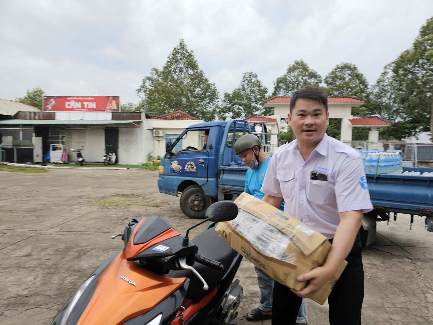 Điểm tiếp nhận hỗ trợ tại Văn phòng Trung tâm hỗ trợ học sinh sinh viên TP Cần Thơ. Số 57, Lê Lợi, quận Ninh Kiều, TP Cần Thơ.