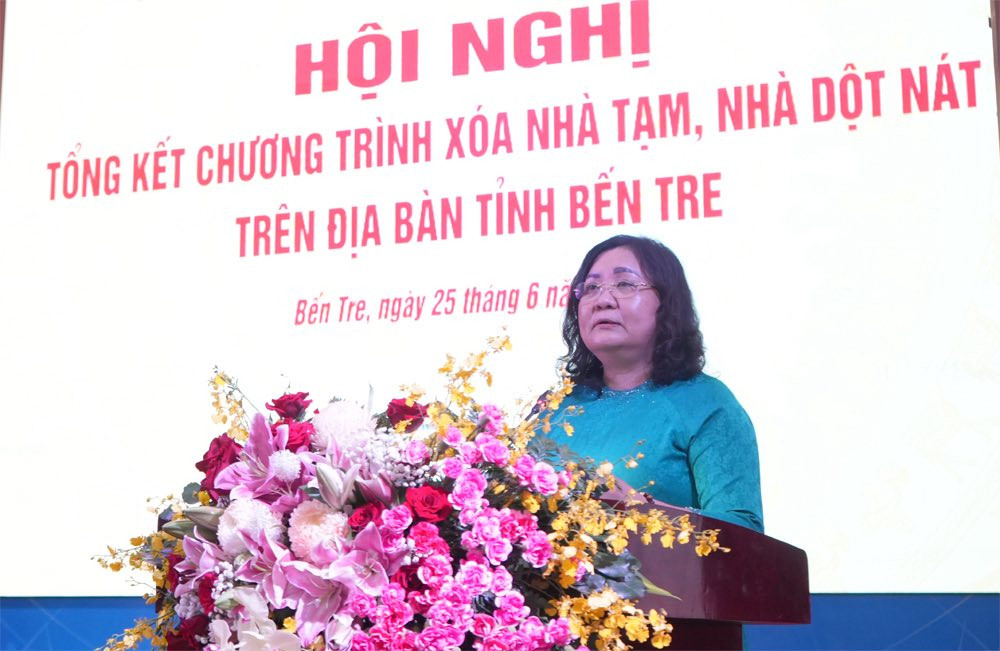 Bí thư Tỉnh ủy Bến Tre - Hồ Thị Hoàng Yến phát biểu chỉ đạo tại hội nghị (Ảnh: Phương Thảo)