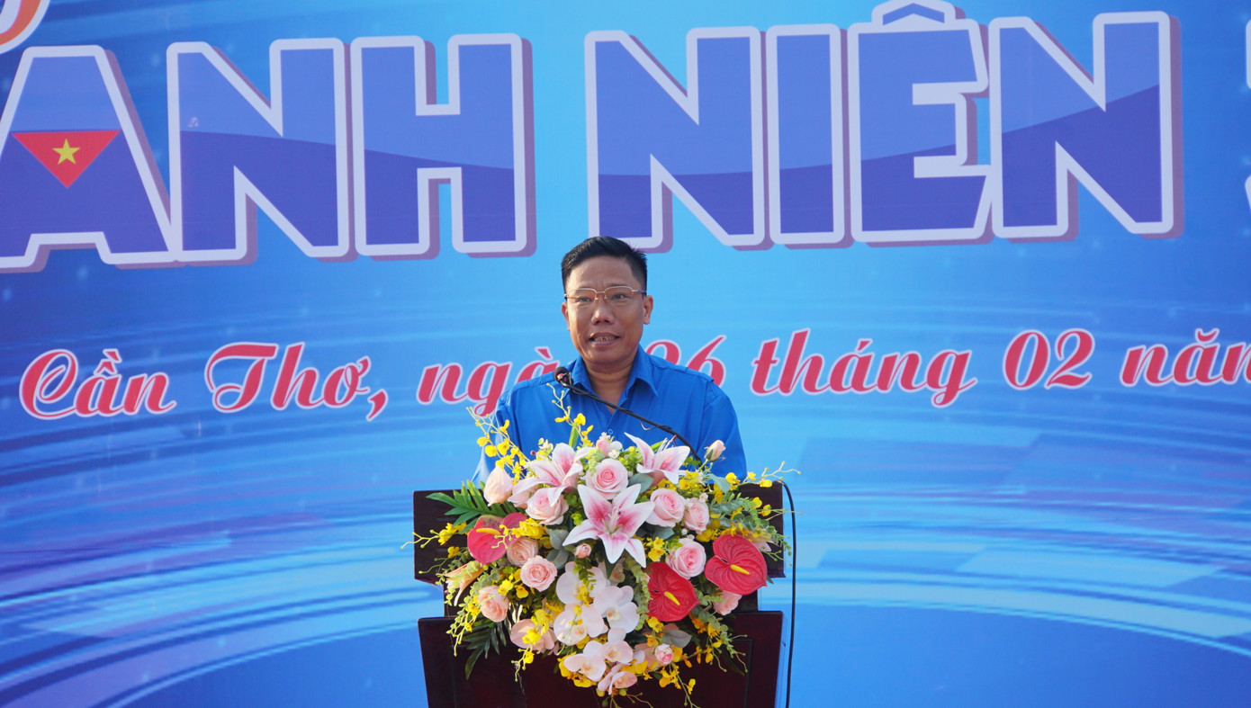 Ông Nguyễn Thực Hiện, Phó Chủ tịch UBND TP Cần Thơ phát biểu. Ảnh: Hòa Bình