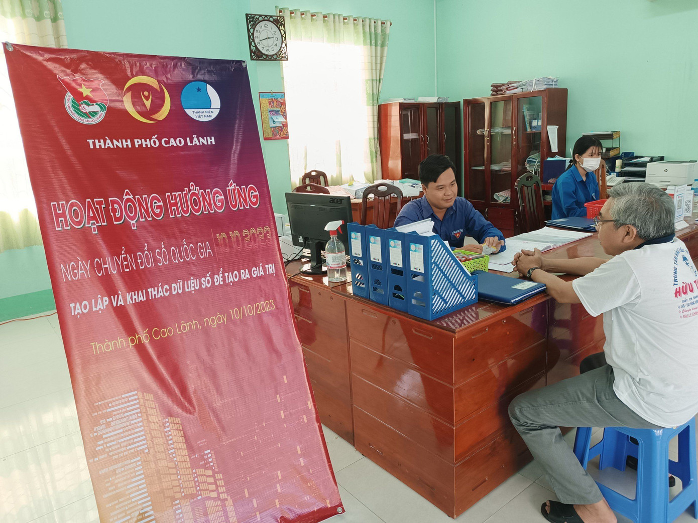 Hoạt động hưởng ứng chuyển đổi số. Hoạt động hưởng ứng chuyển đổi số.