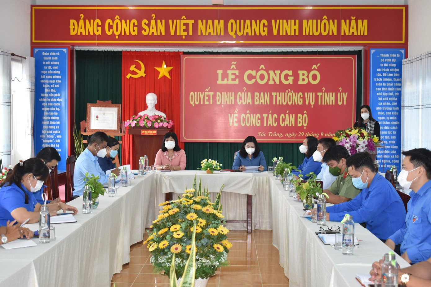 Lễ công bố các quyết định của Ban Thường vụ Tỉnh ủy Sóc Trăng về công tác cán bộ. - Ảnh: TĐST
