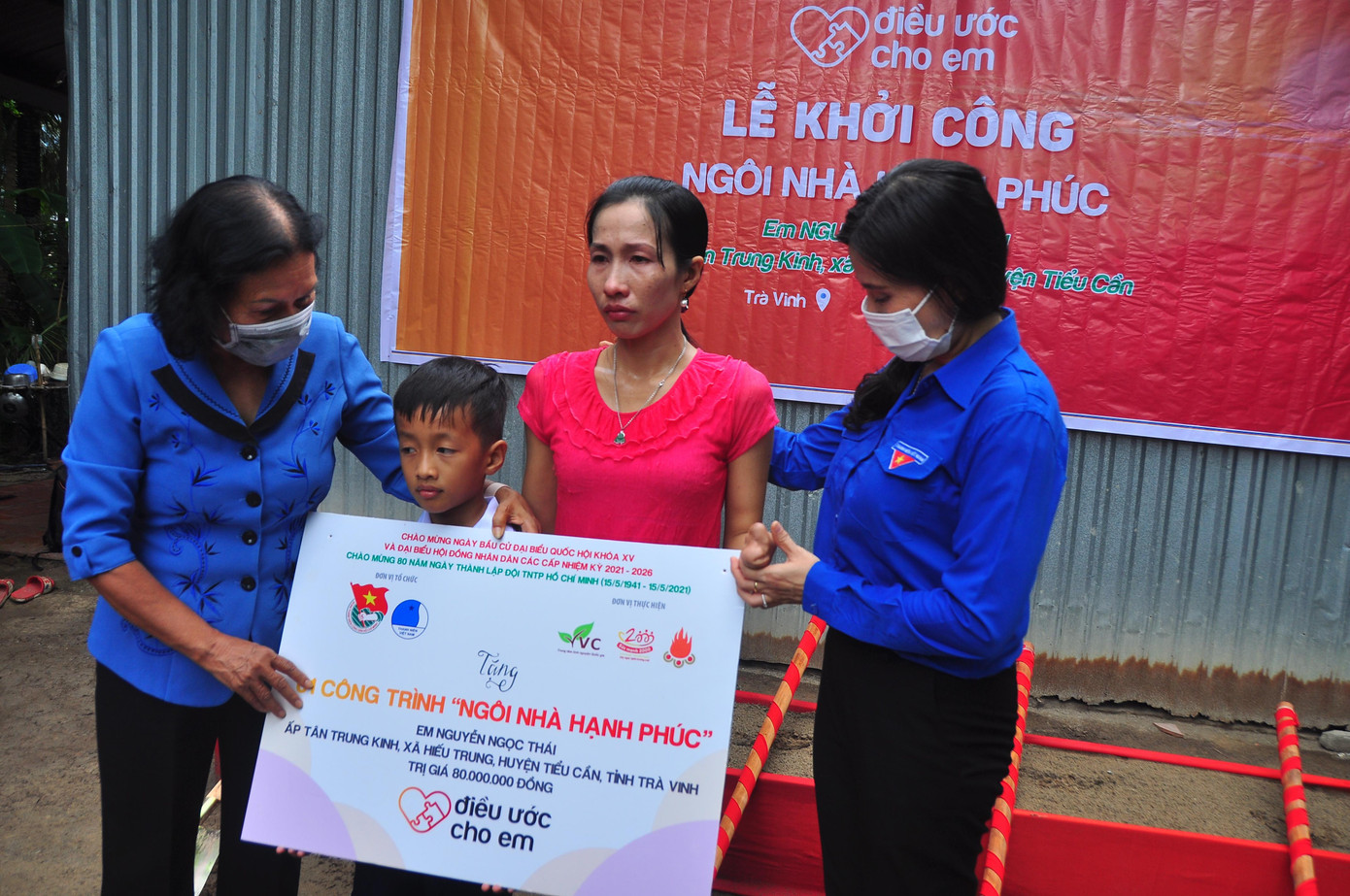 Khởi công ngôi nhà hạnh phúc cho học sinh nghèo Khởi công ngôi nhà hạnh phúc cho học sinh nghèo