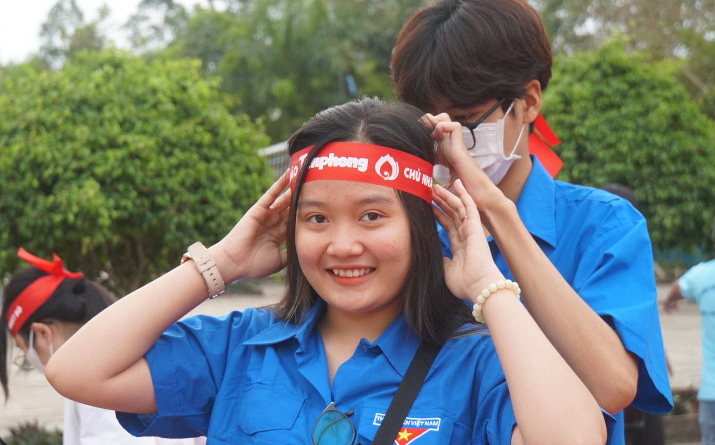 Chủ nhật Đỏ với mục đích cao đẹp là mang giọt máu ấm đến với những người nghèo, những bệnh nhân thiếu máu trong dịp trước và sau Tết Nguyên đán. Bên cạnh đó, chương trình còn mang thông điệp, tuyên truyền sâu rộng trong các tầng lớp xã hội về nghĩa cử cao đẹp của hoạt động này.