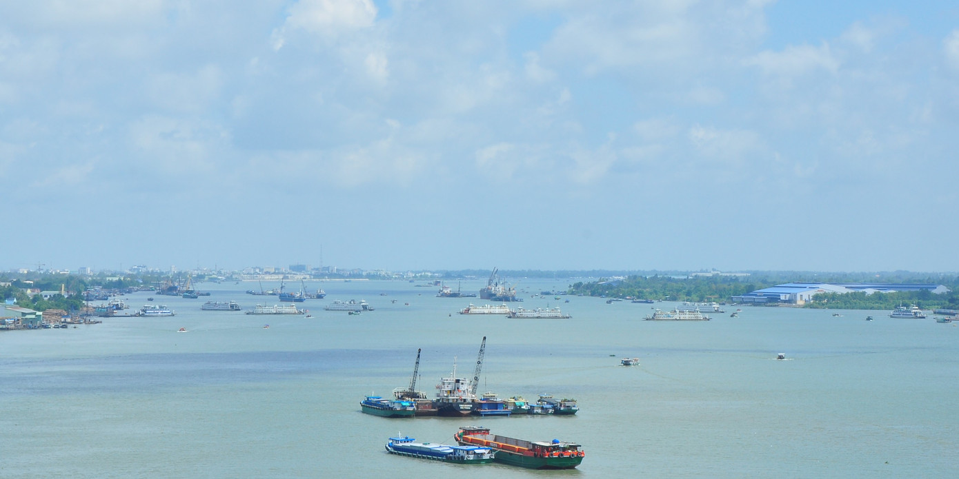 Chuyến phà Vàm Cống hoạt động cuối cùng vào năm 2019, sau khi có cầu mới bắc qua sông Hậu - Ảnh: Hòa Hội Chuyến phà Vàm Cống hoạt động cuối cùng vào năm 2019, sau khi có cầu mới bắc qua sông Hậu - Ảnh: Hòa Hội