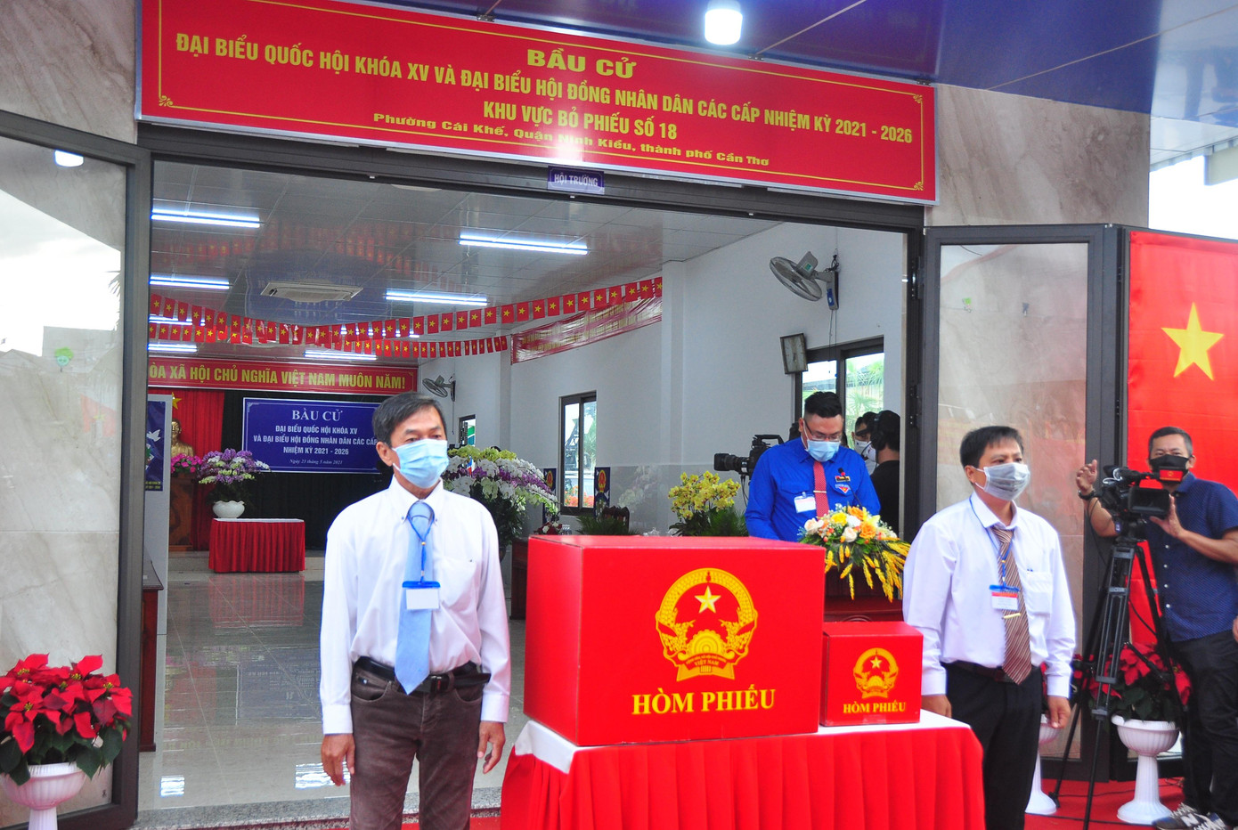 Hòm phiếu chuẩn bị sẵn sàng phục vụ cử tri bầu cử