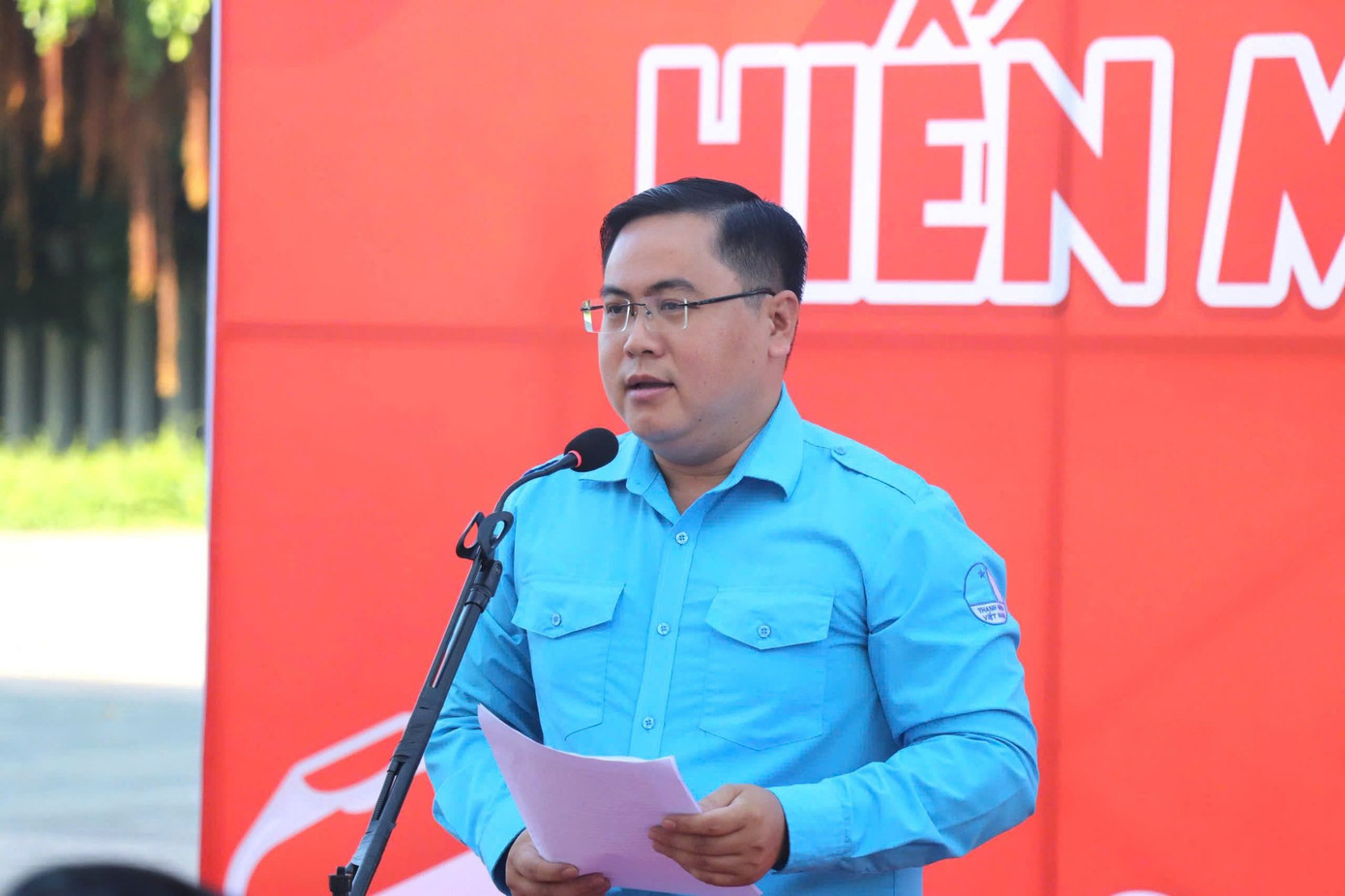 Anh Phan Thanh Trẻ - Phó Bí thư Tỉnh Đoàn, Chủ tịch Hội LHTN Việt Nam tỉnh Bến Tre phát biểu. Anh Phan Thanh Trẻ - Phó Bí thư Tỉnh Đoàn, Chủ tịch Hội LHTN Việt Nam tỉnh Bến Tre phát biểu.