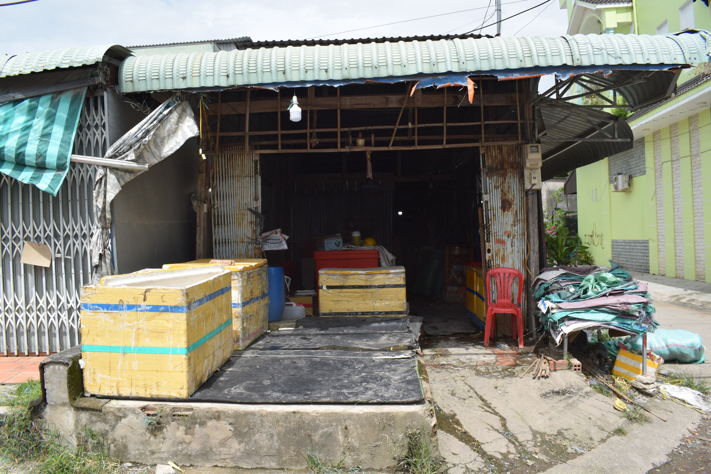 Căn nhà gia đình em Tr. sinh sống tại phường Tịnh Biên. Căn nhà gia đình em Tr. sinh sống tại phường Tịnh Biên.