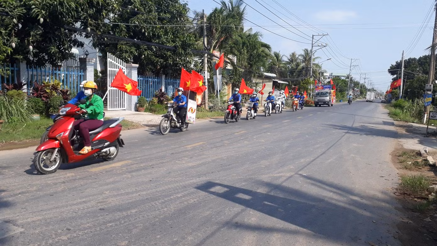 Ngoài ra, Bí thư Tỉnh đoàn Đồng Tháp cho rằng, qua hoạt động tuyên truyền về cuộc bầu cử, giúp cán bộ, ĐVTN, người dân tiếp cận và tìm hiểu kiến thức pháp luật về bầu cử đại biểu Quốc hội, đại biểu HĐND. Ngoài ra, Bí thư Tỉnh đoàn Đồng Tháp cho rằng, qua hoạt động tuyên truyền về cuộc bầu cử, giúp cán bộ, ĐVTN, người dân tiếp cận và tìm hiểu kiến thức pháp luật về bầu cử đại biểu Quốc hội, đại biểu HĐND.