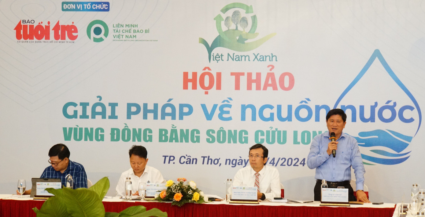 Ông Lê Văn Sử - Phó chủ tịch UBND tỉnh Cà Mau phát biểu tại hội thảo. Ảnh: Hòa Hội
