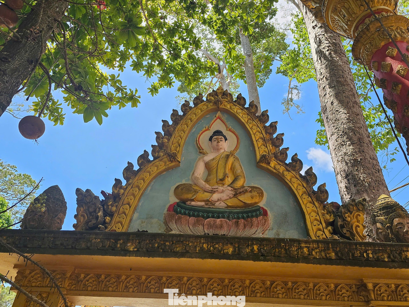 Chùa Âng là một trong những ngôi chùa tiêu biểu trong hệ thống 141 ngôi chùa Khmer ở Trà Vinh. Ảnh: Hòa Hội.