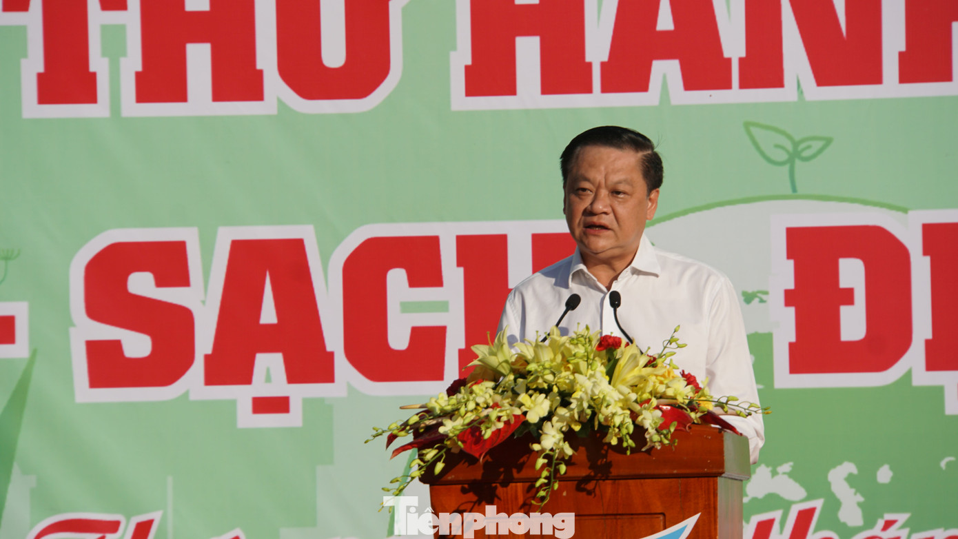 Ông Dương Tấn Hiển - Phó Chủ tịch Thường trực UBND thành phố Cần Thơ phát biểu tại buổi lễ. Ảnh: Hòa Hội Ông Dương Tấn Hiển - Phó Chủ tịch Thường trực UBND thành phố Cần Thơ phát biểu tại buổi lễ. Ảnh: Hòa Hội