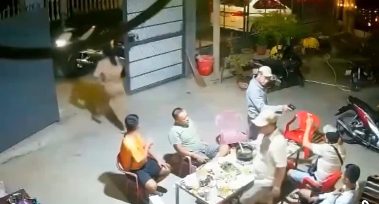 Hiện trường vụ xảy ra bắn súng.