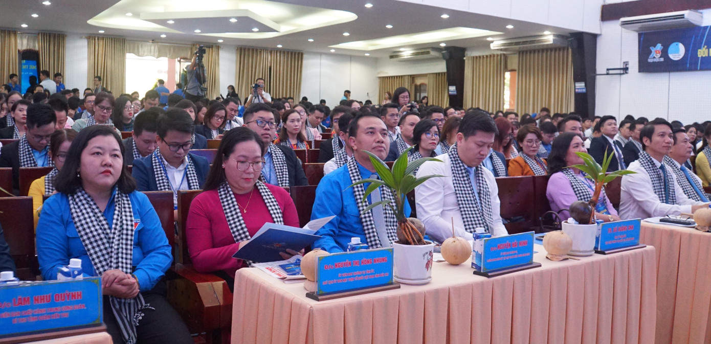 Quang cảnh diễn đàn