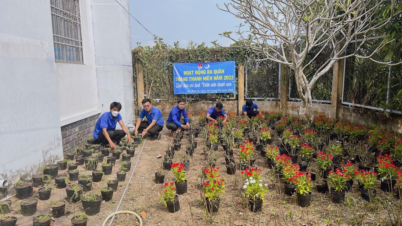 Tổ chức phiên chợ 0 đồng phục vụ người nghèo