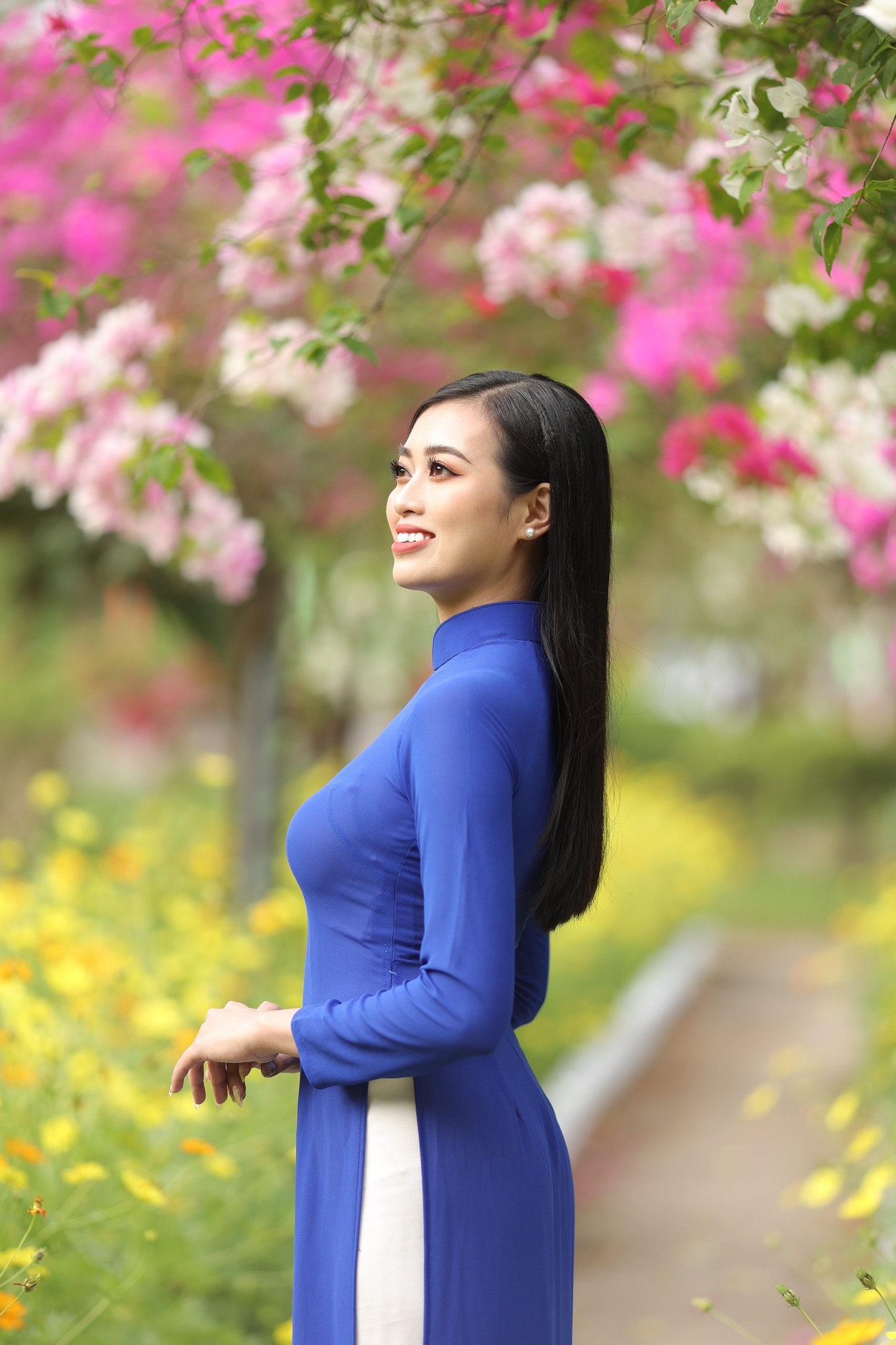 Thời gian tới, tân Hoa khôi cho biết sẽ cố gắng nắm bắt và tham gia các hoạt động của Đoàn thanh niên ở địa phương cũng như của Công an tỉnh phát động, tiếp tục cống hiến sức trẻ, trí tuệ của mình cho các hoạt động Đoàn, Hội.