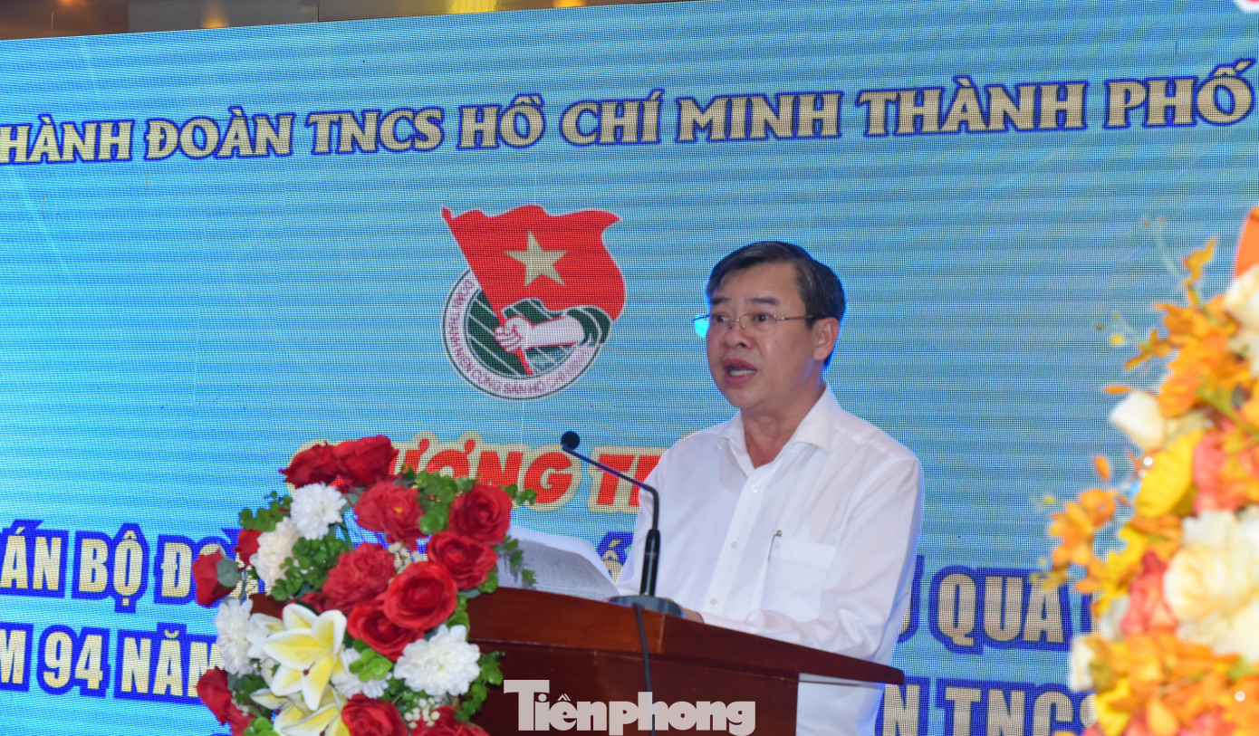 Ông Trương Cảnh Tuyên - Chủ tịch UBND TP Cần Thơ phát biểu. Ảnh: Hòa Hội Ông Trương Cảnh Tuyên - Chủ tịch UBND TP Cần Thơ phát biểu. Ảnh: Hòa Hội