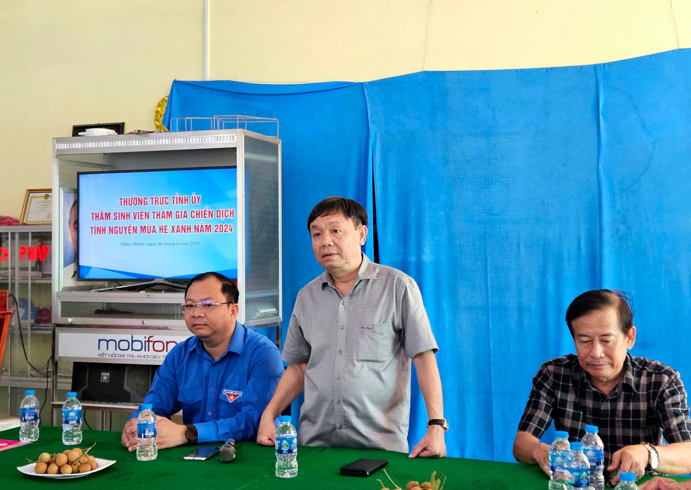 Ông Phan Văn Thắng – Phó Bí thư Thường trực Tỉnh ủy, Chủ tịch HĐND tỉnh Đồng Tháp phát biểu. Ông Phan Văn Thắng – Phó Bí thư Thường trực Tỉnh ủy, Chủ tịch HĐND tỉnh Đồng Tháp phát biểu.