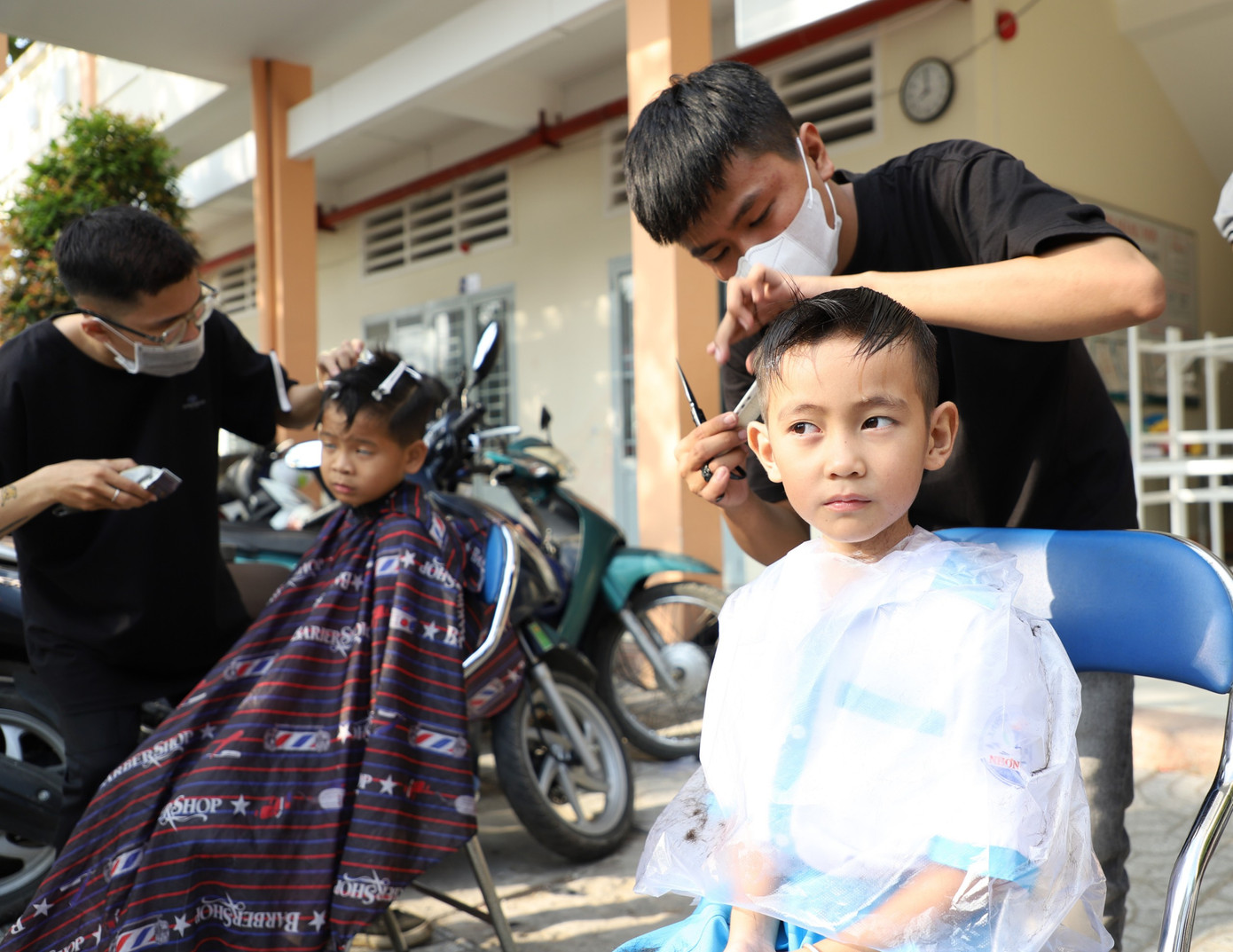 Hớt tóc miễn phí cho học sinh