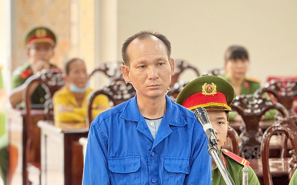 Nguyễn Hoàng Nam tại phiên tòa.