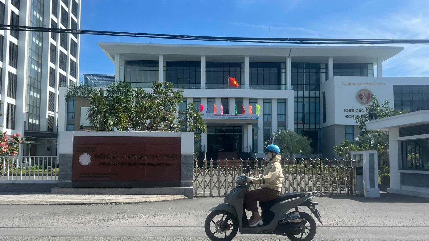 Trụ sở khối các cơ quan đơn vị sự nghiệp Đồng Tháp. Trụ sở khối các cơ quan đơn vị sự nghiệp Đồng Tháp.