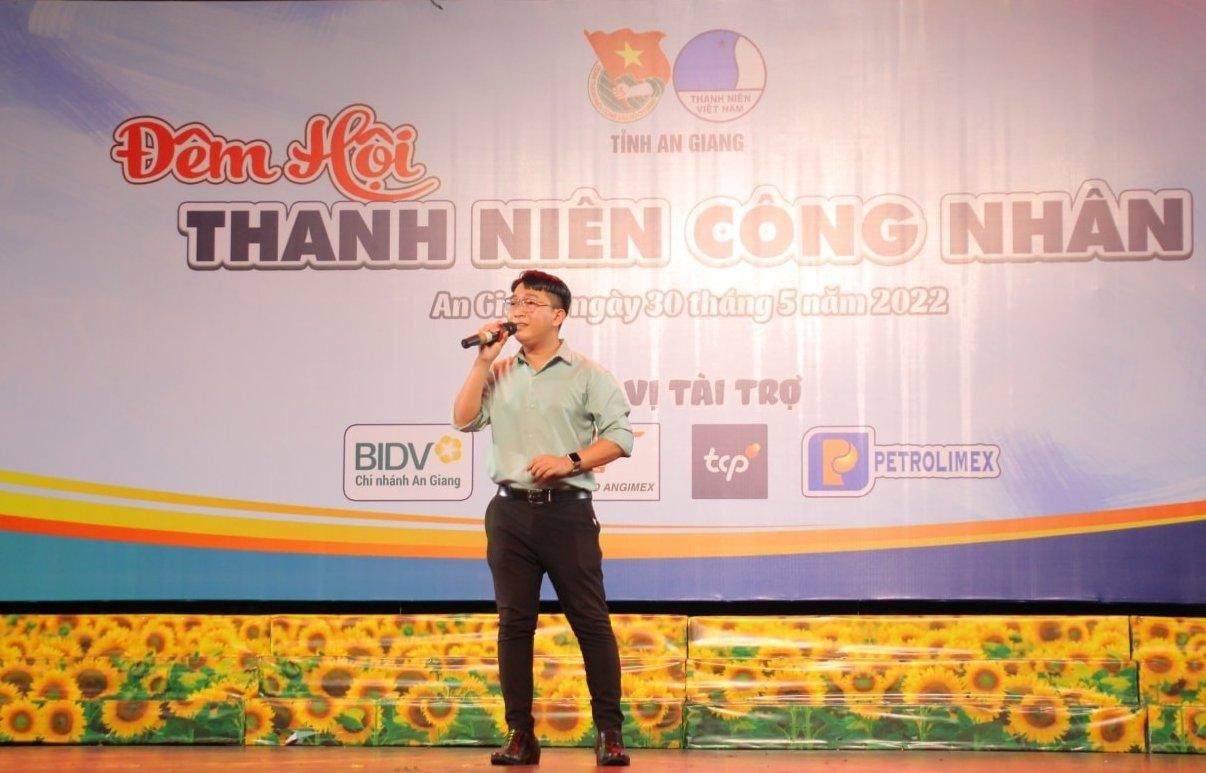 Giao lưu thanh niên công nhân Giao lưu thanh niên công nhân