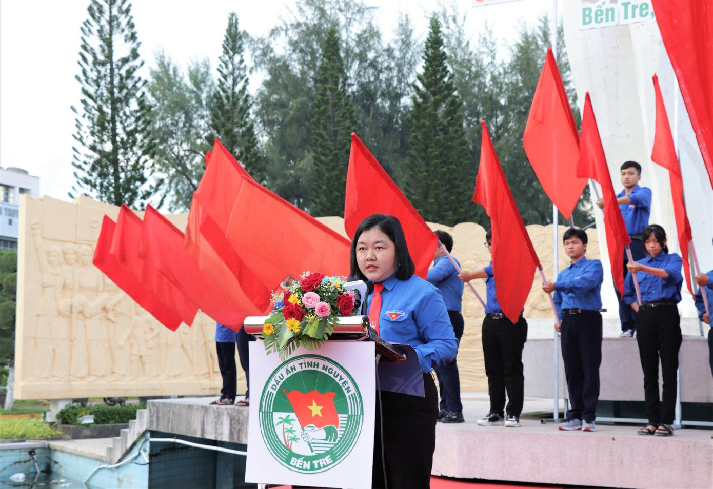 Chị Lâm Như Quỳnh, Bí thư Tỉnh Đoàn Bến Tre phát biểu