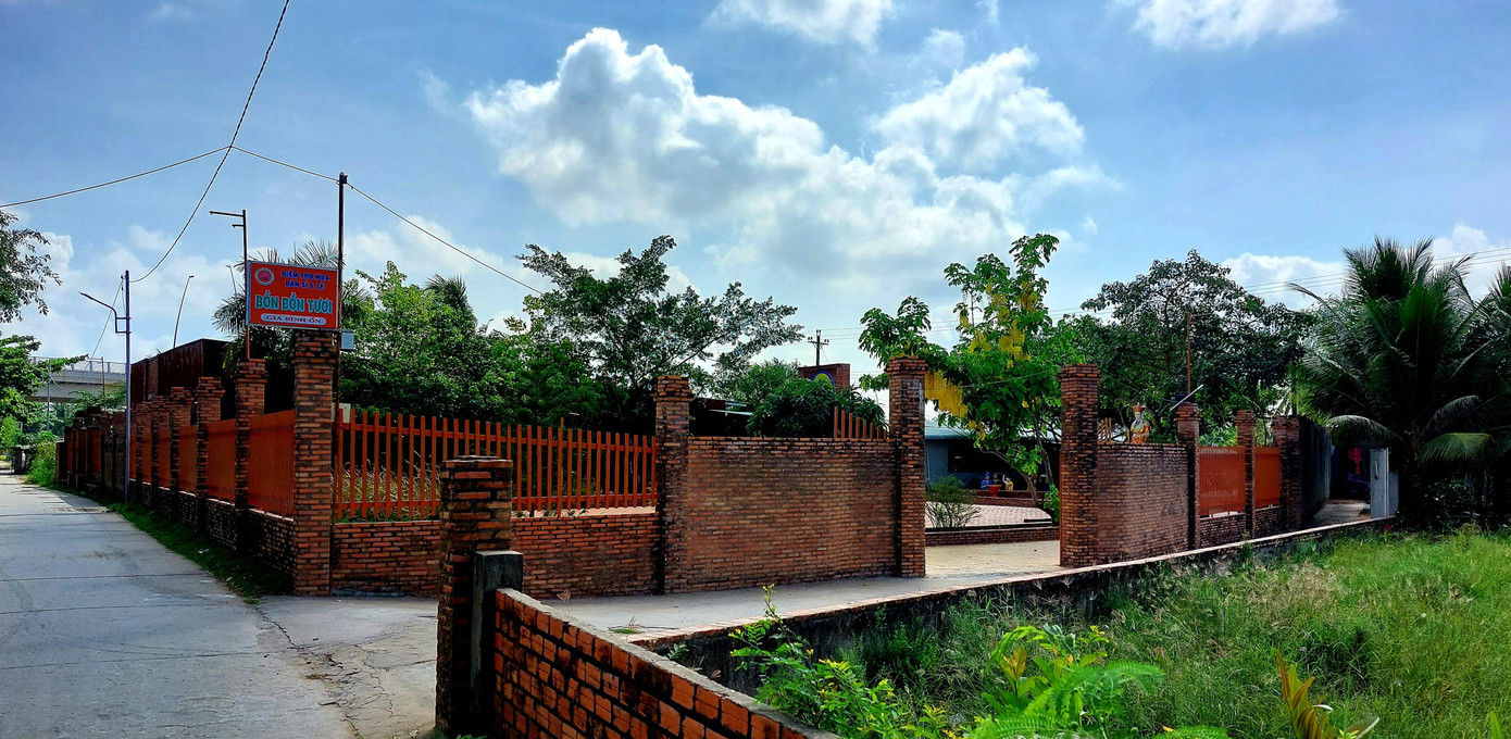 Bên ngoài cơ sở Trí Đức Sông Đinh do ông Phúc quản lý.