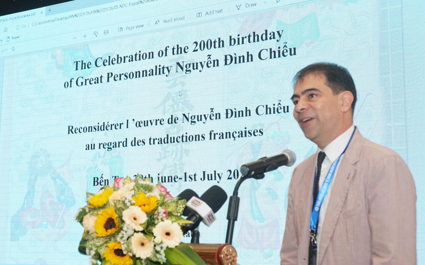 Đại biểu quốc tế phát biểu Đại biểu quốc tế phát biểu