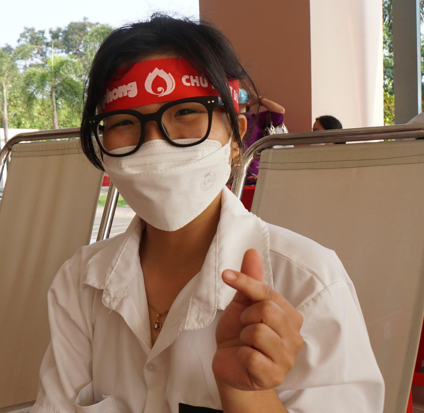 Bạn Đặng Thị Hồng Yến háo hức khi tham gia Chủ nhật Đỏ. - Ảnh: Hòa Hội Bạn Đặng Thị Hồng Yến háo hức khi tham gia Chủ nhật Đỏ. - Ảnh: Hòa Hội