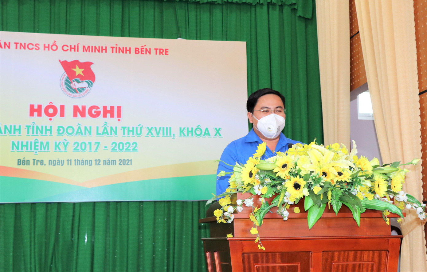 Tân phó Bí thư Tỉnh đoàn Bến Tre Phan Thanh Trẻ phát biểu